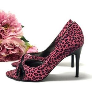 Carlos Santana Neon Pink Leopard Zipper Pumps